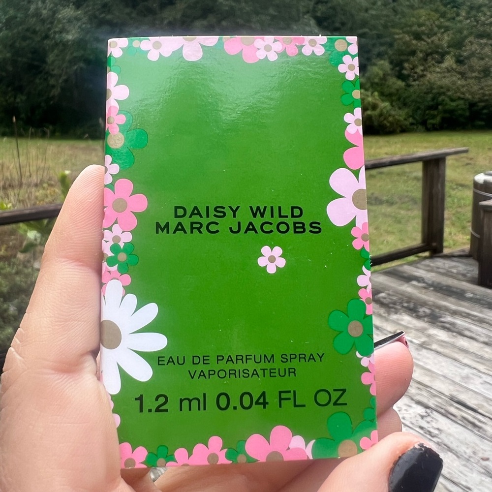 Marc Jacobs Daisy Wild Eau de Parfum - Green and Pink